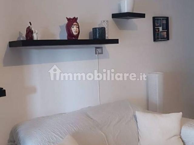 Terratetto plurifamiliare via Sartania, Pianura, Napoli