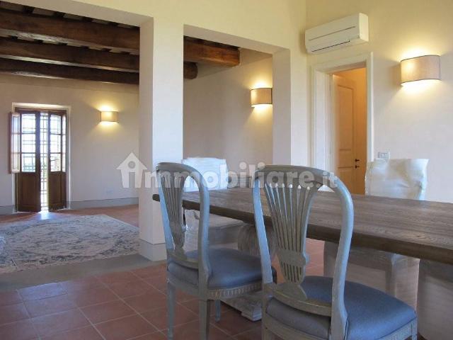 Terratetto plurifamiliare 170 m², ottimo stato, Empoli