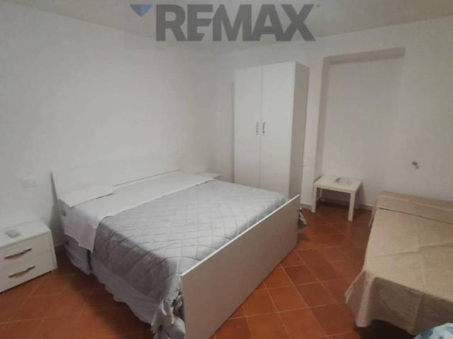 Terratetto plurifamiliare 60 m², ottimo stato, Minturno