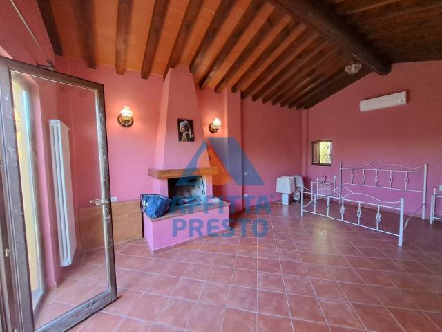 Terratetto unifamiliare 50 m², ottimo stato, Vinci