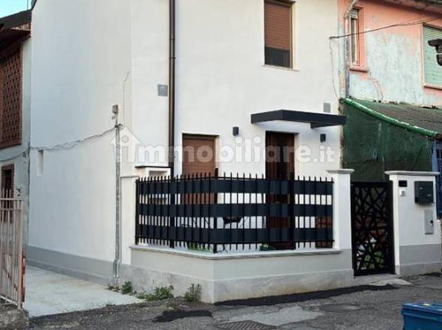 Terratetto unifamiliare via 1 Maggio, Centro, Lacchiarella