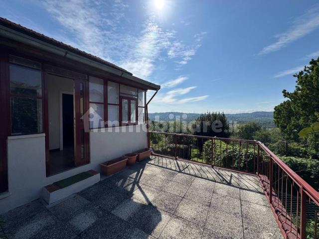 Terratetto unifamiliare via Bezzecca 59, Bobbiate Schiranna, Varese