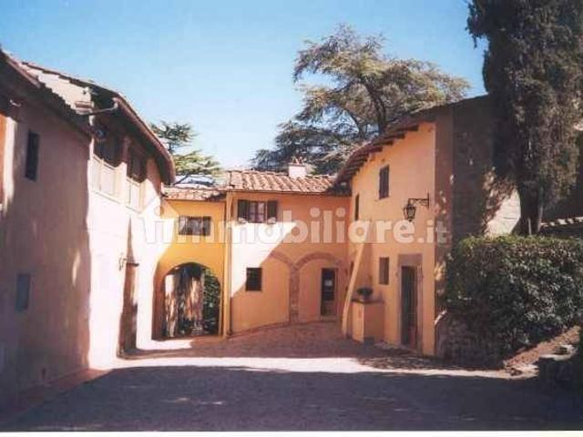 Terratetto unifamiliare via Imprunetana per Tavarnuzze, Centro, Impruneta