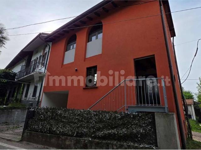 Terratetto unifamiliare via Piave, Cazzago Brabbia