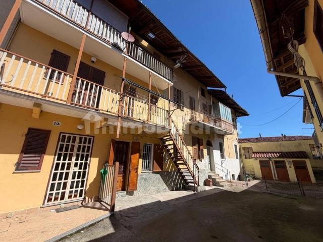 Terratetto unifamiliare vicolo Castello 4, Centro, Front