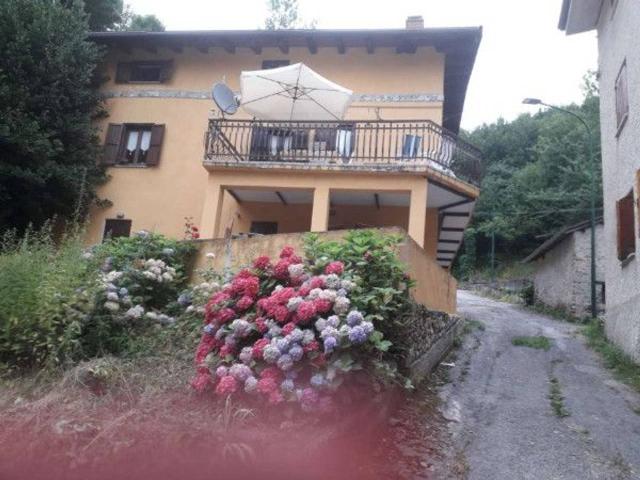 Terratetto unifamiliare in vendita a Roburent