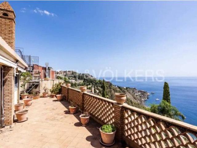 Terratetto unifamiliare in vendita a Taormina