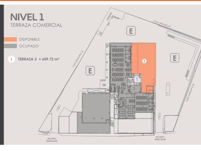 Terraza comercial en renta ? 590m? sobre Av. Lomas Verdes con preparaci?n para velarias y uso gastron?mico