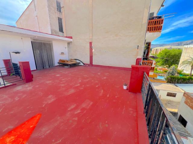 Terraza que levantará pasiones Muro de Alcoy Alicante
