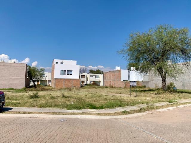 Terreno Multifamiliar en venta en Santa Barbara