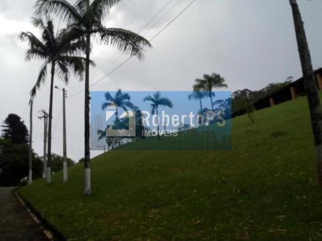 Terreno maravilhoso à venda em condomínio fechado