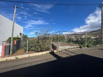 Terreno misto no Lombo de São João com 3.333 m2