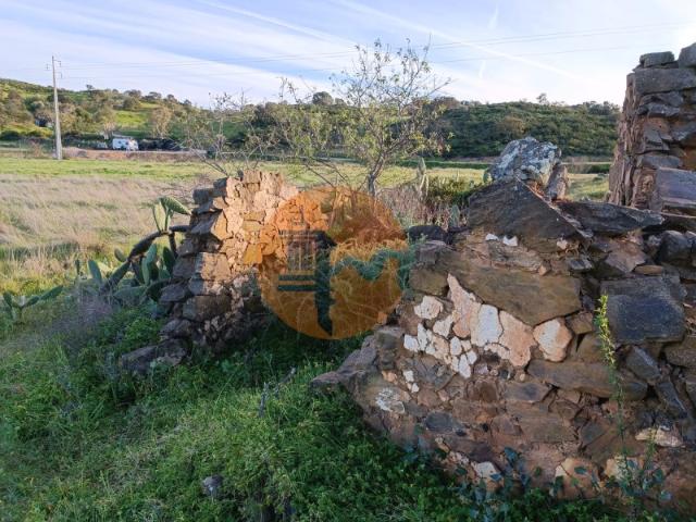 TERRENO MISTO COM 9.160 M2 COM URBANO ARMAZEM / GARAGEM JUNQUEIRA CASTRO MARIM ALGARVE