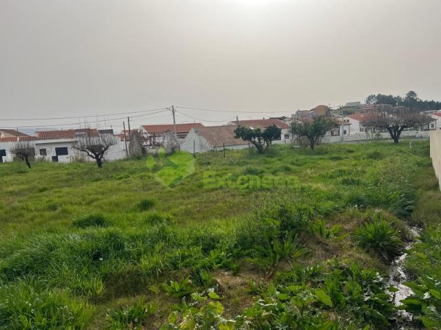 Terreno Misto, com excelente potencial construtivo A 2 Minutos da Vila do Cadaval