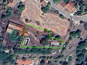 Terreno Misto com possibilidade de construção