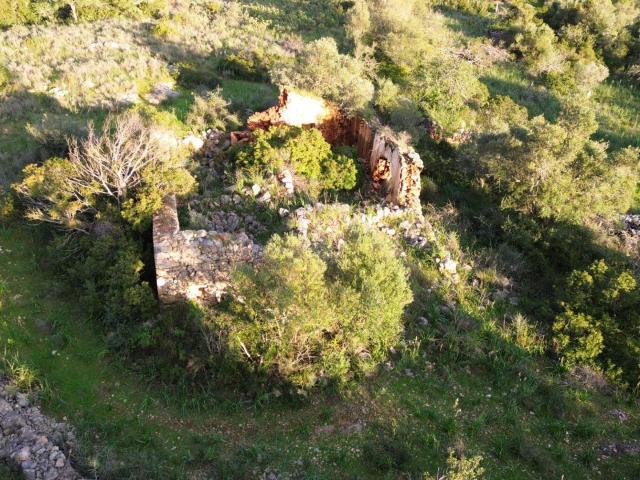 Terreno Misto com Projeto Aprovado Moradia T4