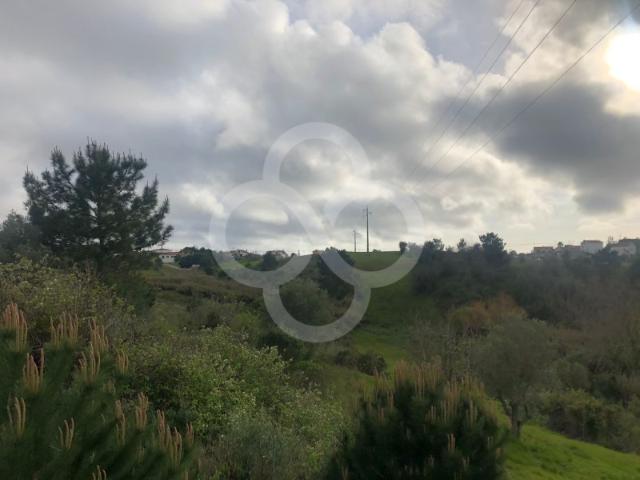 Terreno misto com projeto de construção moradia na zona de Almoinha Sesimbra