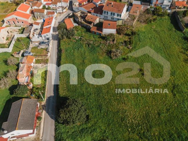 Terreno Misto com Ruina em Bemposta Alcobaça