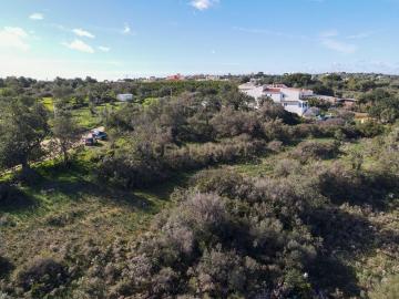 Terreno Misto com ruína nas Fontainhas, Albufeira