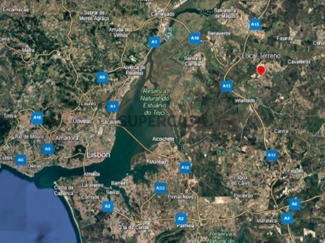 Terreno misto de 10.000m2 em Benavente Herdade do Almada