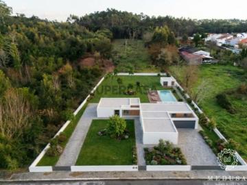 Terreno misto de 7000m2 a 10 minutos da praia