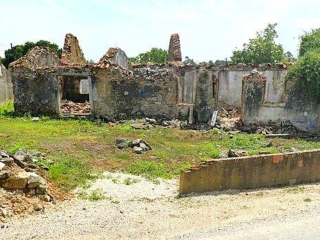 Terreno misto em Aljubarrota