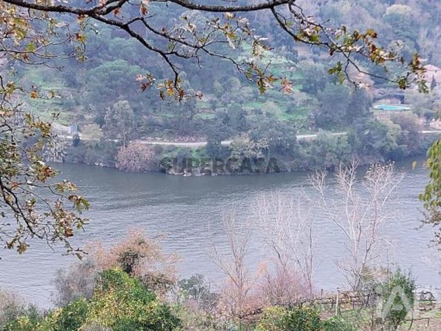 Terreno misto em São Cristóvão de Nogueira