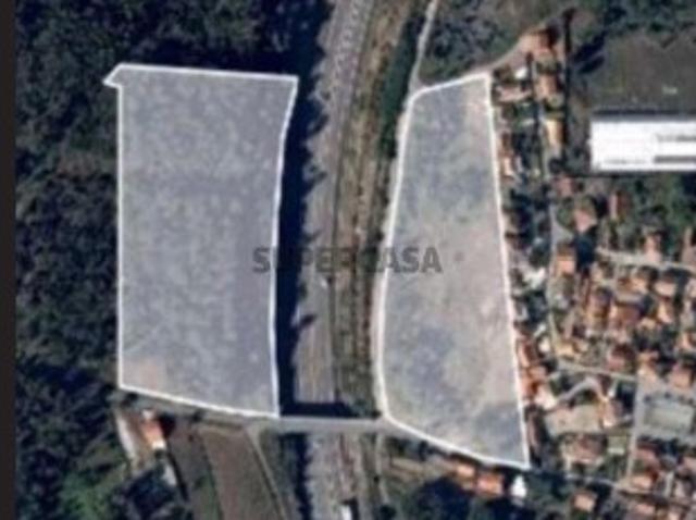 Terreno misto em Vila Franca