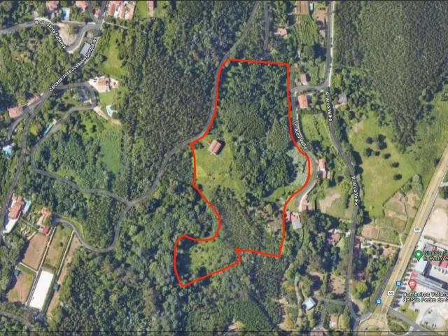 Terreno Misto localizado em Sintra