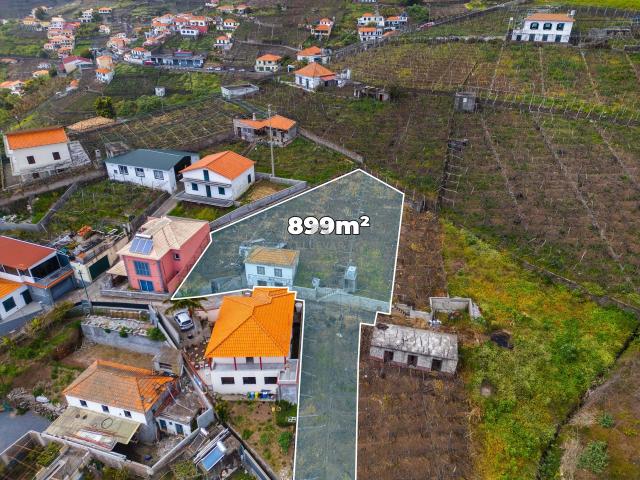 TERRENO + MORADIA EM CÂMARA DE LOBOS