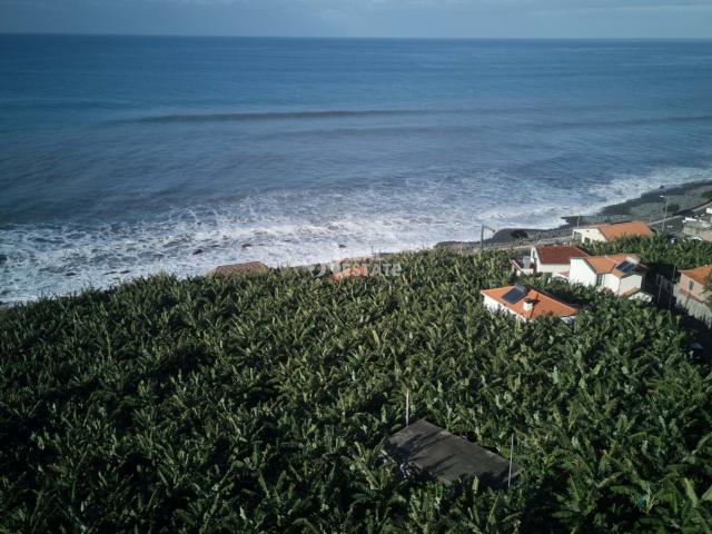 Terreno na Madalena do Mar