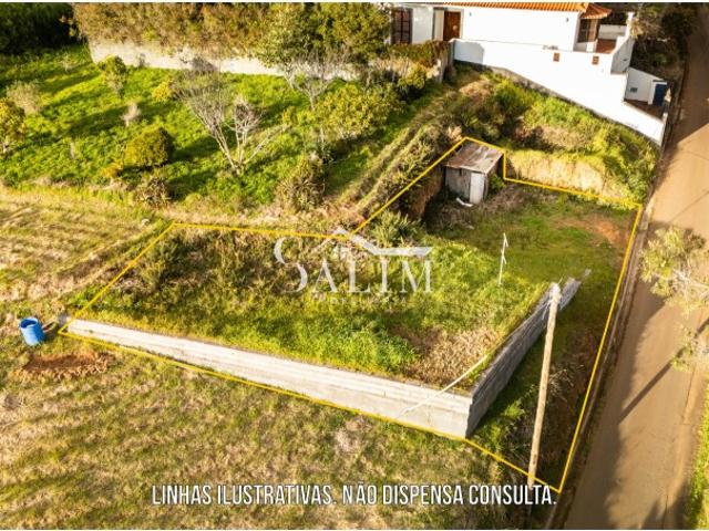 Terreno na Fajã da Ovelha Oportunidade para Construir