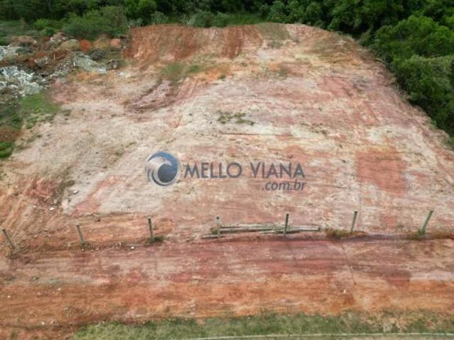 Terreno na via Ramon com 2.000 metros quadrados para comércio ou não em São Lourenço MG