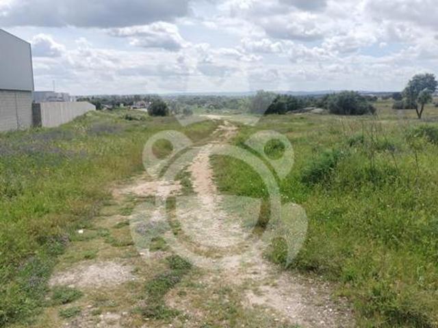 Terreno na zona industrial com 6000 m2