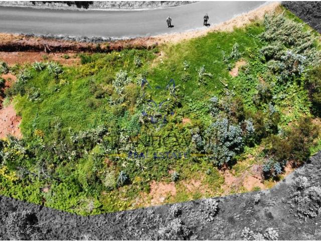 Terreno nas Achadas da Cruz Vista Mar e Potencial Garantido