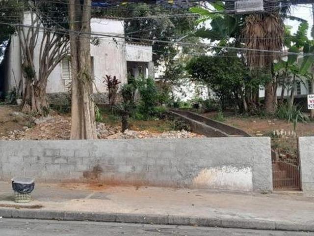 TERRENO NO ALTO DA LAPA
