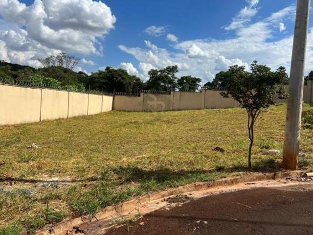 Terreno no Bairro Terras de San Pedro com 463 m²