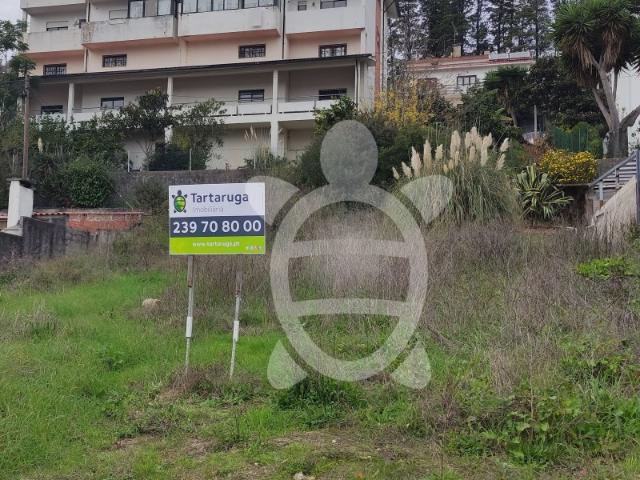 Terreno no Bairro de Santa Apolónia