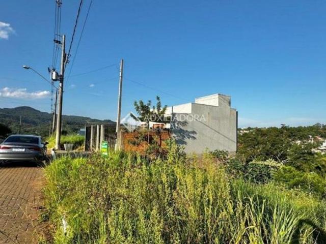 Terreno no Bairro São Jorge no loteamento Jardim do Sol