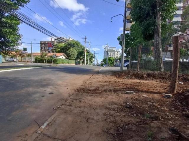 TERRENO NO CENTRO