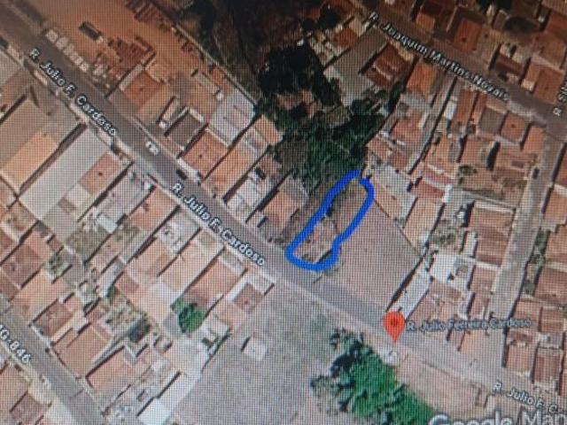 TERRENO NO CENTRO DA CIDADE TODO PLANO