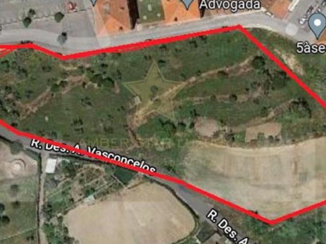 Terreno no centro de Oliveira do Hospital