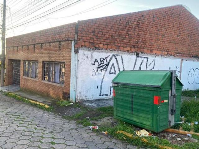 TERRENO NO CENTRO PARA RESIDENCIAL OU COMERCIAL