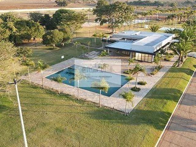 Terreno no Condomínio Salto do Avanhandava