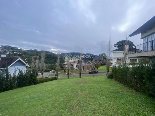 Terreno no Condomínio Alphaville em Gramado com Projeto Aprovado