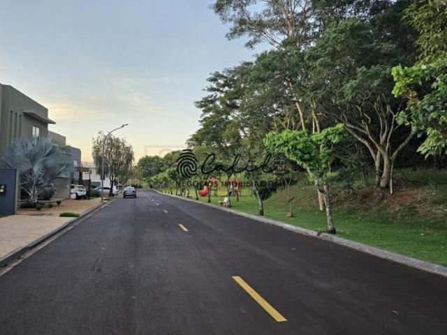 Terreno no Condomínio Jardim Vista Bella, 359,21 metros quadrados, em Bonfim Paulista