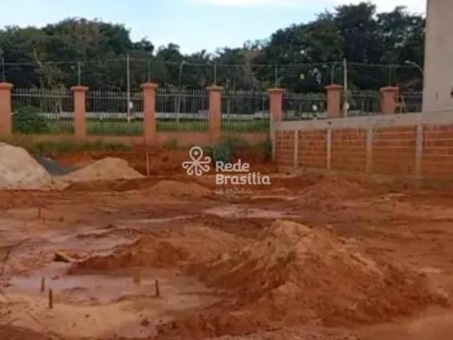 Terreno no Condomínio Le Jardin 2
