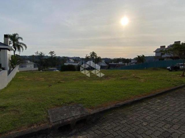 TERRENO NO CONDOMÍNIO SERRA AZUL