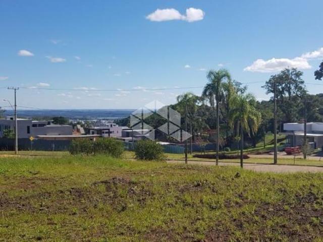 TERRENO NO CONDOMÍNIO SERRA AZUL