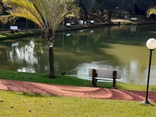 Terreno no Condomínio Reserva Ipanema II com 200 m², próximo ao lago